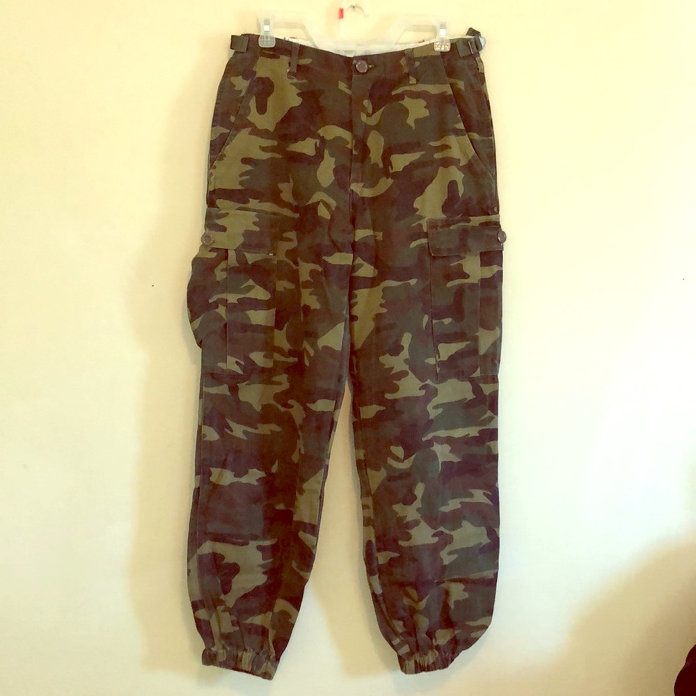 Camo joggers/pants